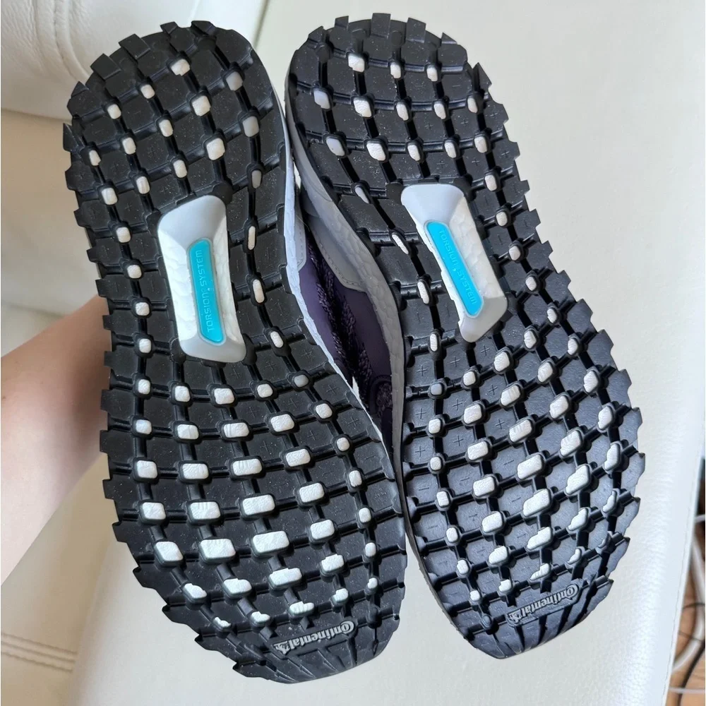 NWT Adidas Ultraboost 1.0 Women’s Sneakers in Size 7.5 - Picture 11 of 14